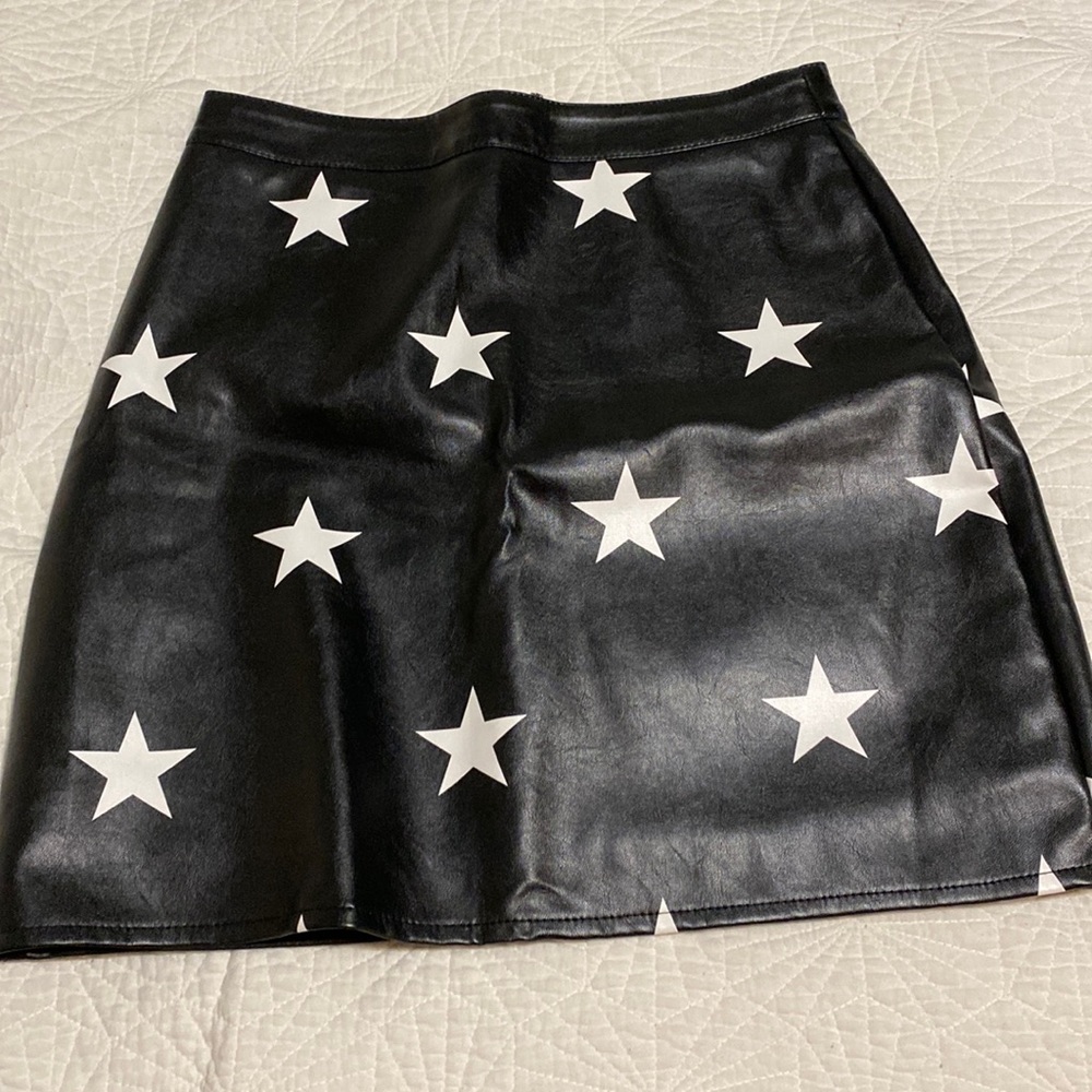 Black leather star skirt